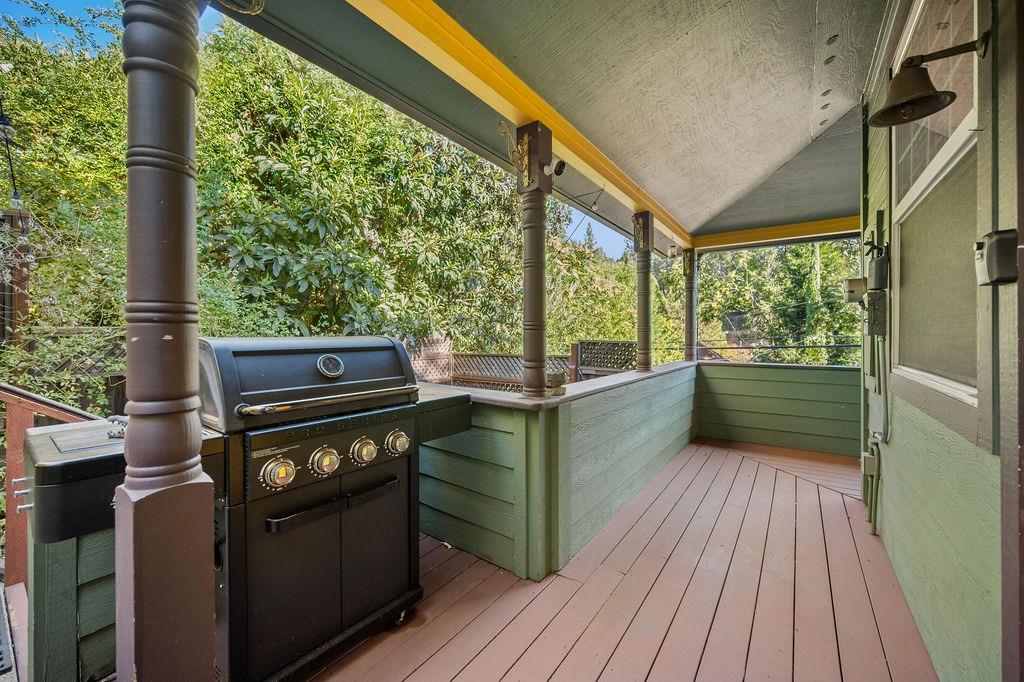 Detail Gallery Image 7 of 58 For 314 E Main St, Grass Valley,  CA 95945 - 3 Beds | 2/1 Baths