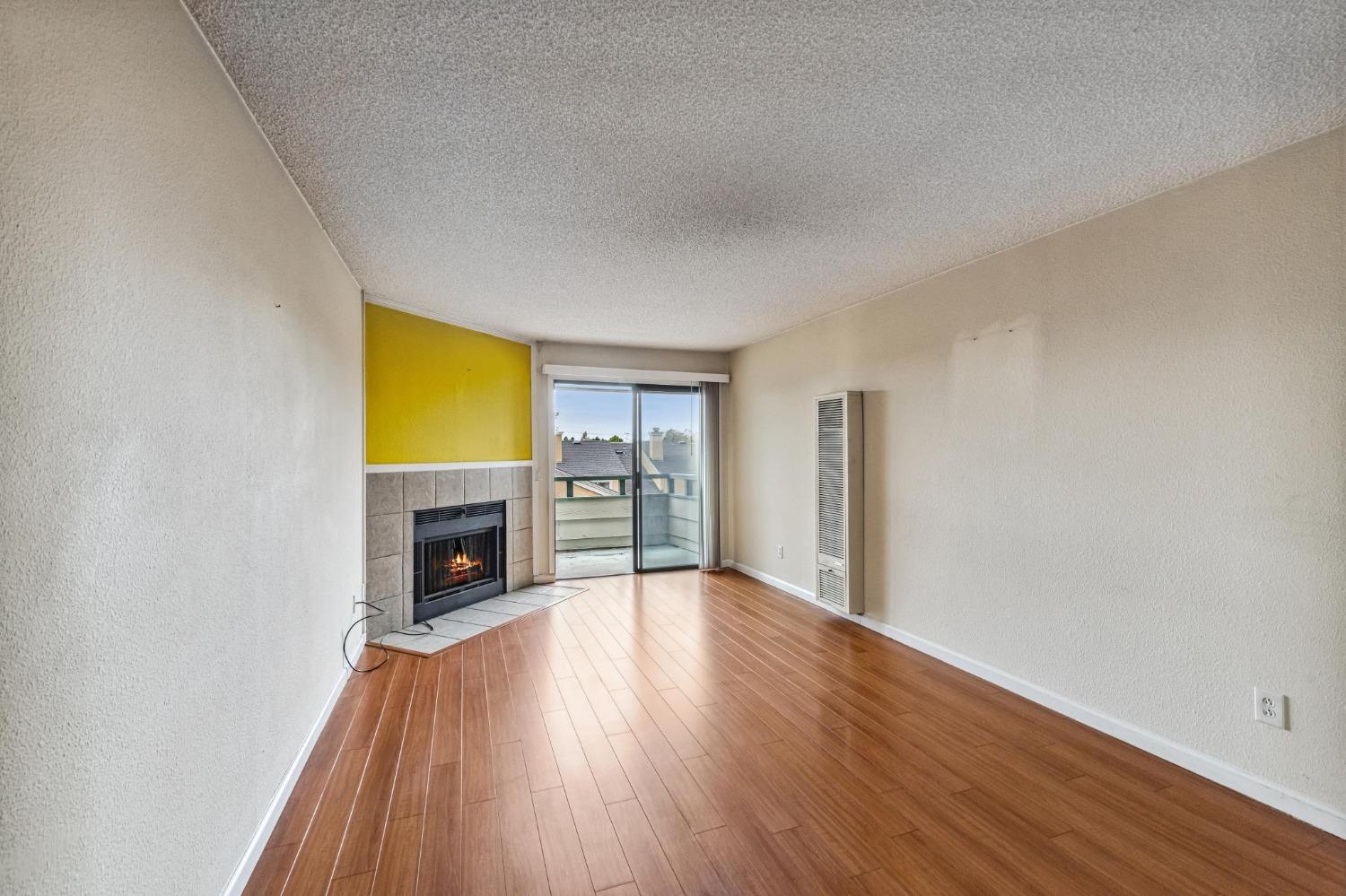 Detail Gallery Image 7 of 29 For 2077 Washington Ave #309,  San Leandro,  CA 94577 - 1 Beds | 1 Baths