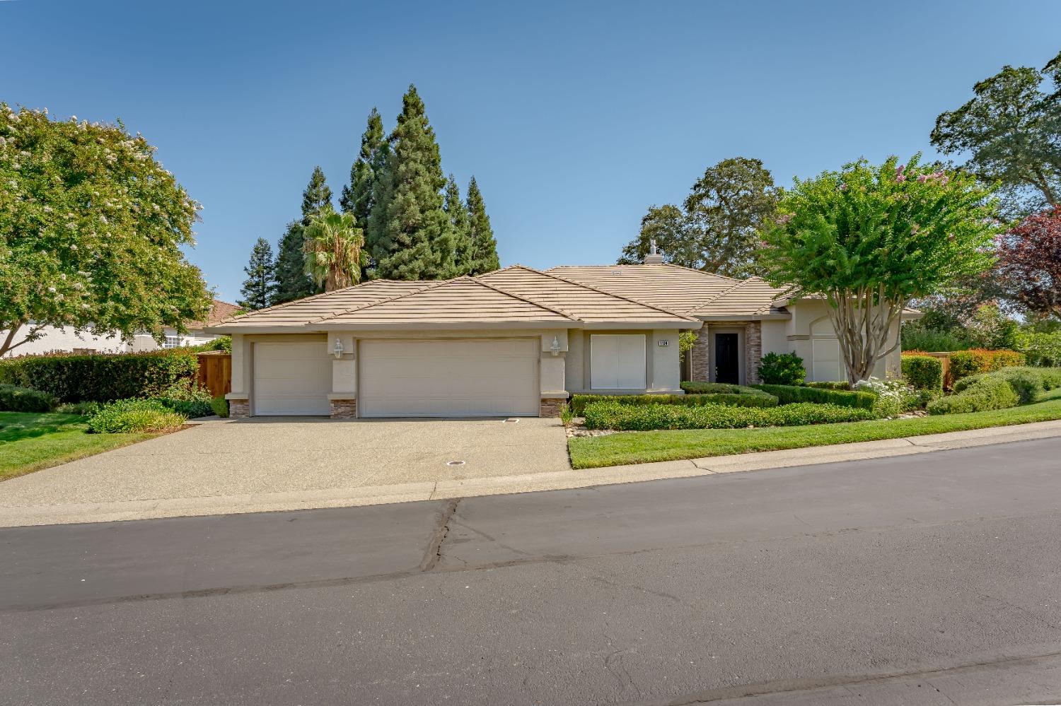 Sinclair Way, Roseville, California image 3