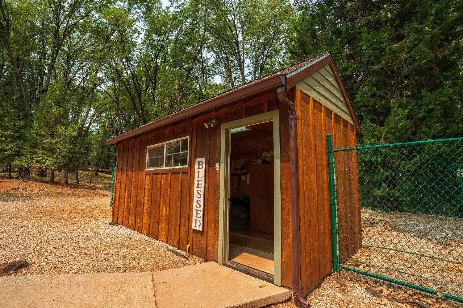 Detail Gallery Image 32 of 53 For 13932 Cameo Ln, Grass Valley,  CA 95945 - 3 Beds | 2/1 Baths