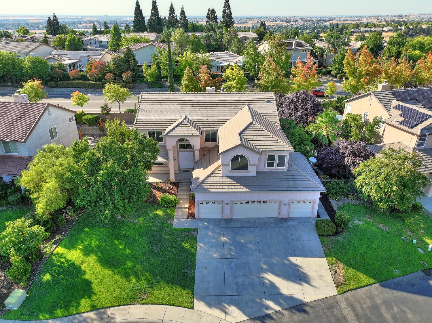 Detail Gallery Image 2 of 76 For 5240 Silver Peak Ln, Rocklin,  CA 95765 - 5 Beds | 3 Baths