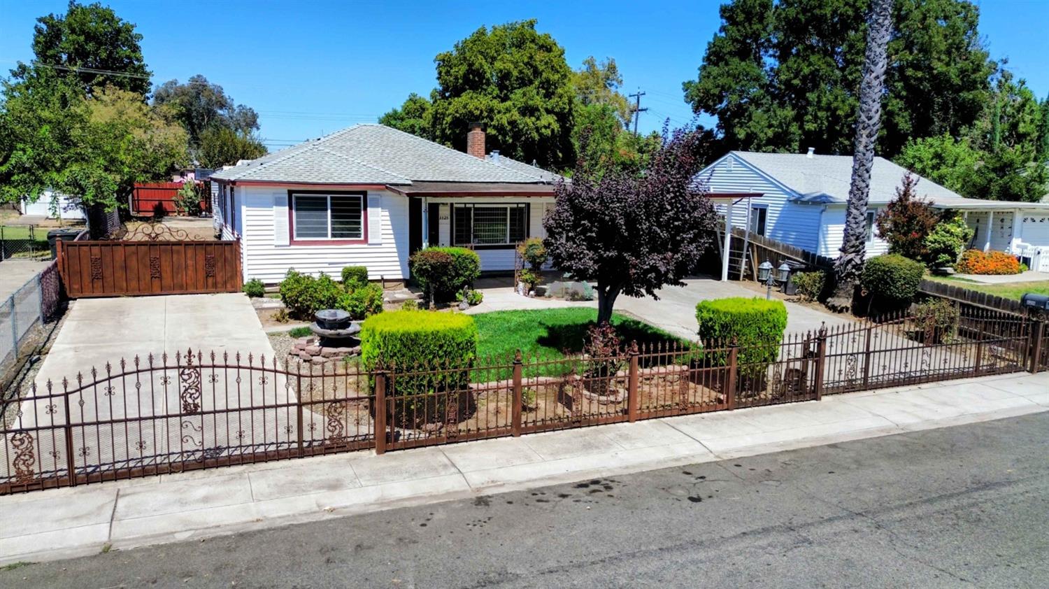 Detail Gallery Image 38 of 38 For 3325 W Sonoma Ave, Stockton,  CA 95204 - 2 Beds | 1 Baths