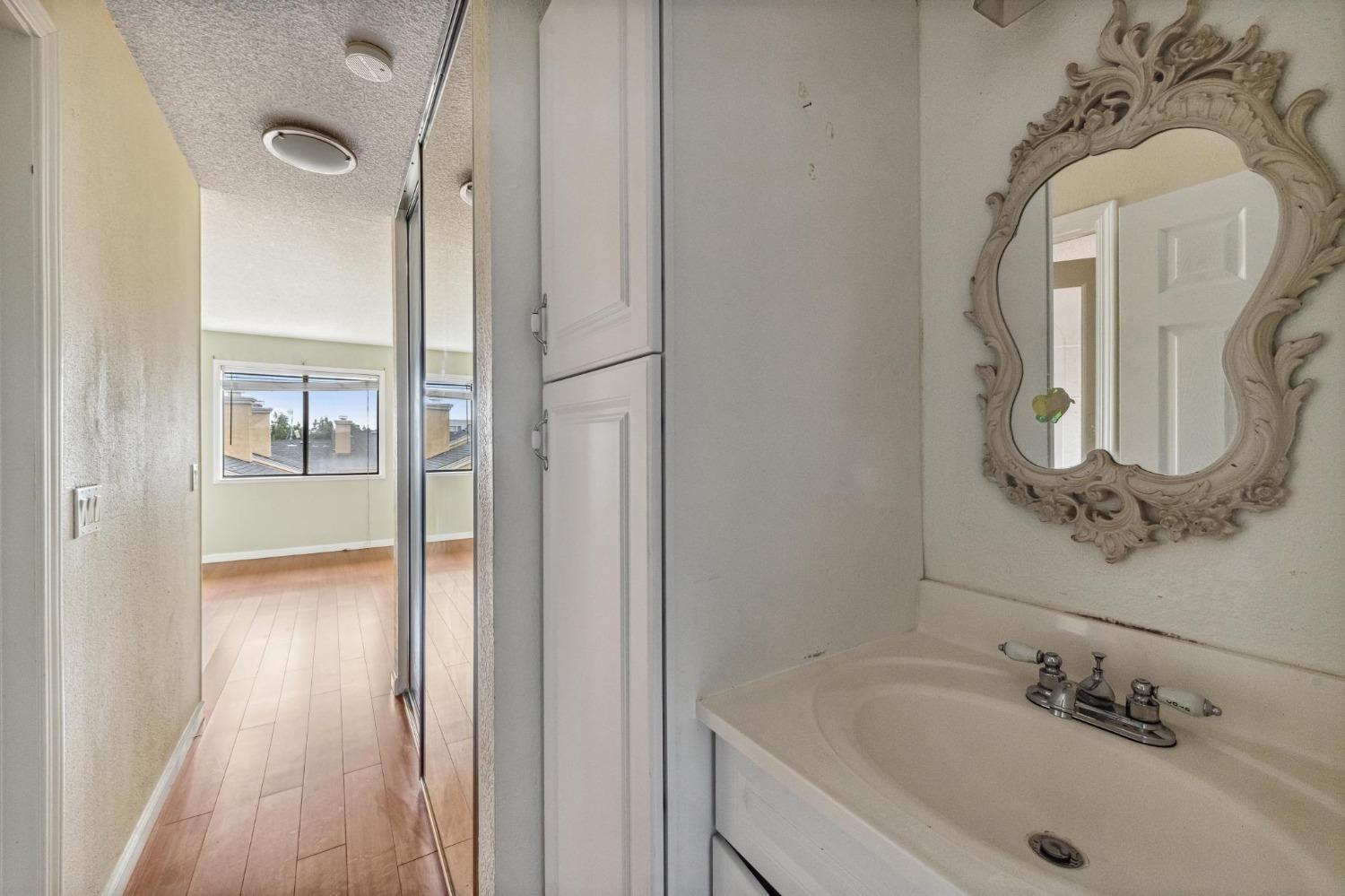 Detail Gallery Image 27 of 29 For 2077 Washington Ave #309,  San Leandro,  CA 94577 - 1 Beds | 1 Baths