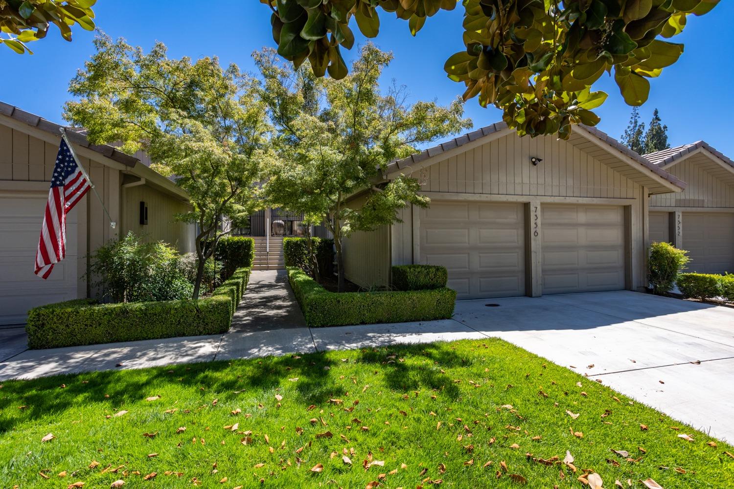 Detail Gallery Image 1 of 49 For 7356 Del Cielo Way, Modesto,  CA 95356 - 2 Beds | 2/1 Baths