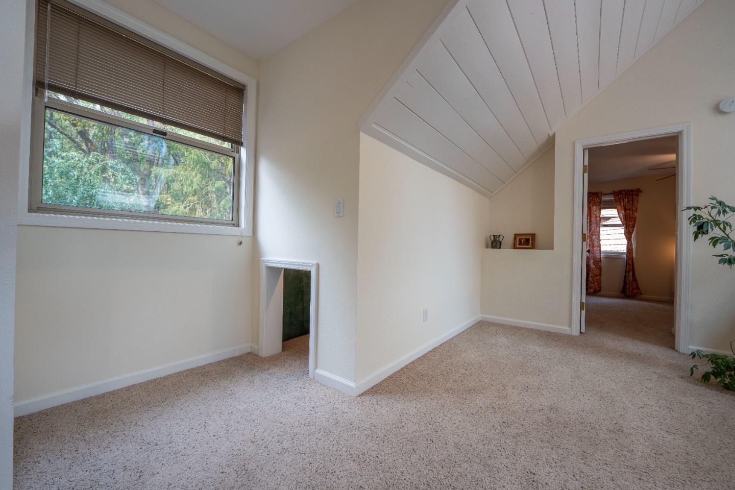 Detail Gallery Image 24 of 53 For 13932 Cameo Ln, Grass Valley,  CA 95945 - 3 Beds | 2/1 Baths