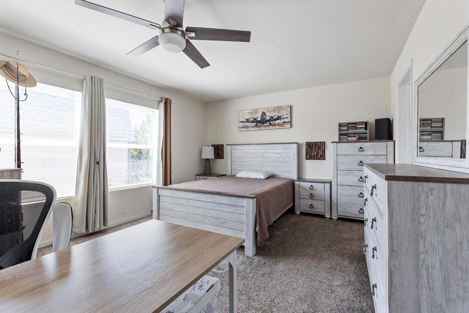 Detail Gallery Image 11 of 27 For 1505 Panthers Ln, Modesto,  CA 95355 - 3 Beds | 2 Baths