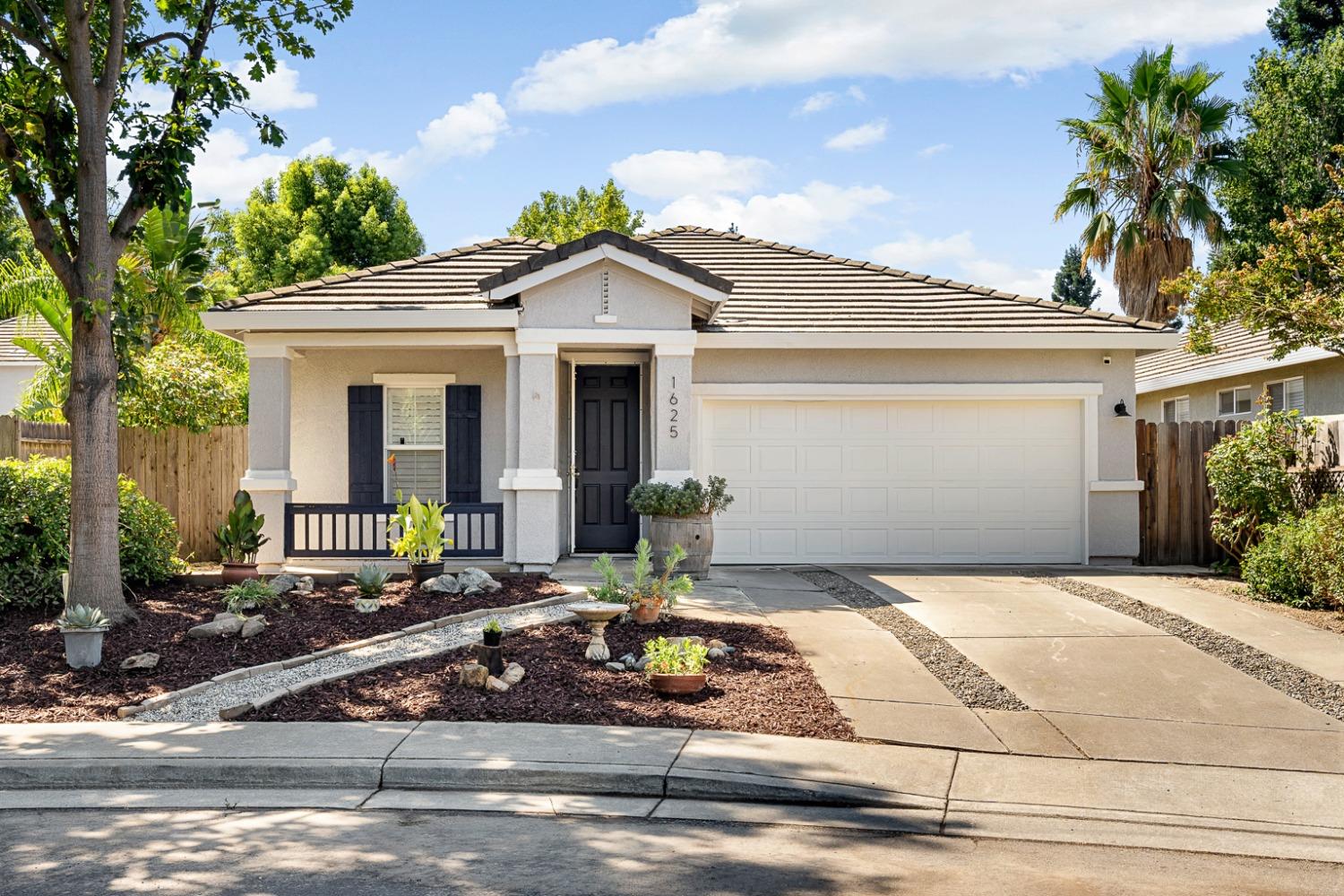 Detail Gallery Image 1 of 1 For 1625 Fathom Pl, West Sacramento,  CA 95691 - 2 Beds | 2 Baths