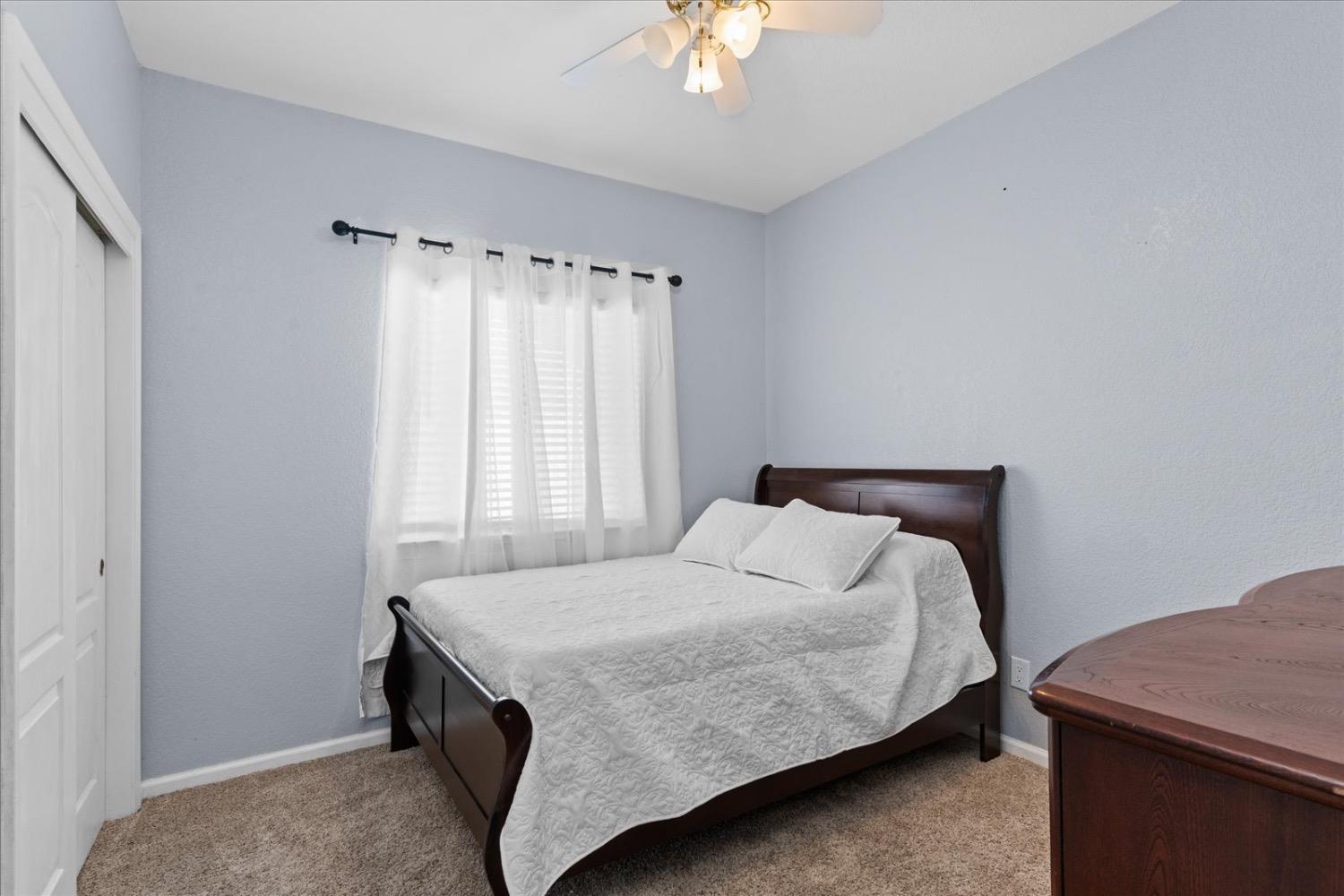 Detail Gallery Image 11 of 38 For 1646 Jamie Dr, Yuba City,  CA 95993 - 3 Beds | 2 Baths