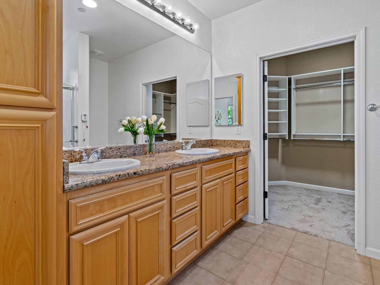 Detail Gallery Image 15 of 36 For 1569 Marseille Ln, Roseville,  CA 95747 - 2 Beds | 2 Baths