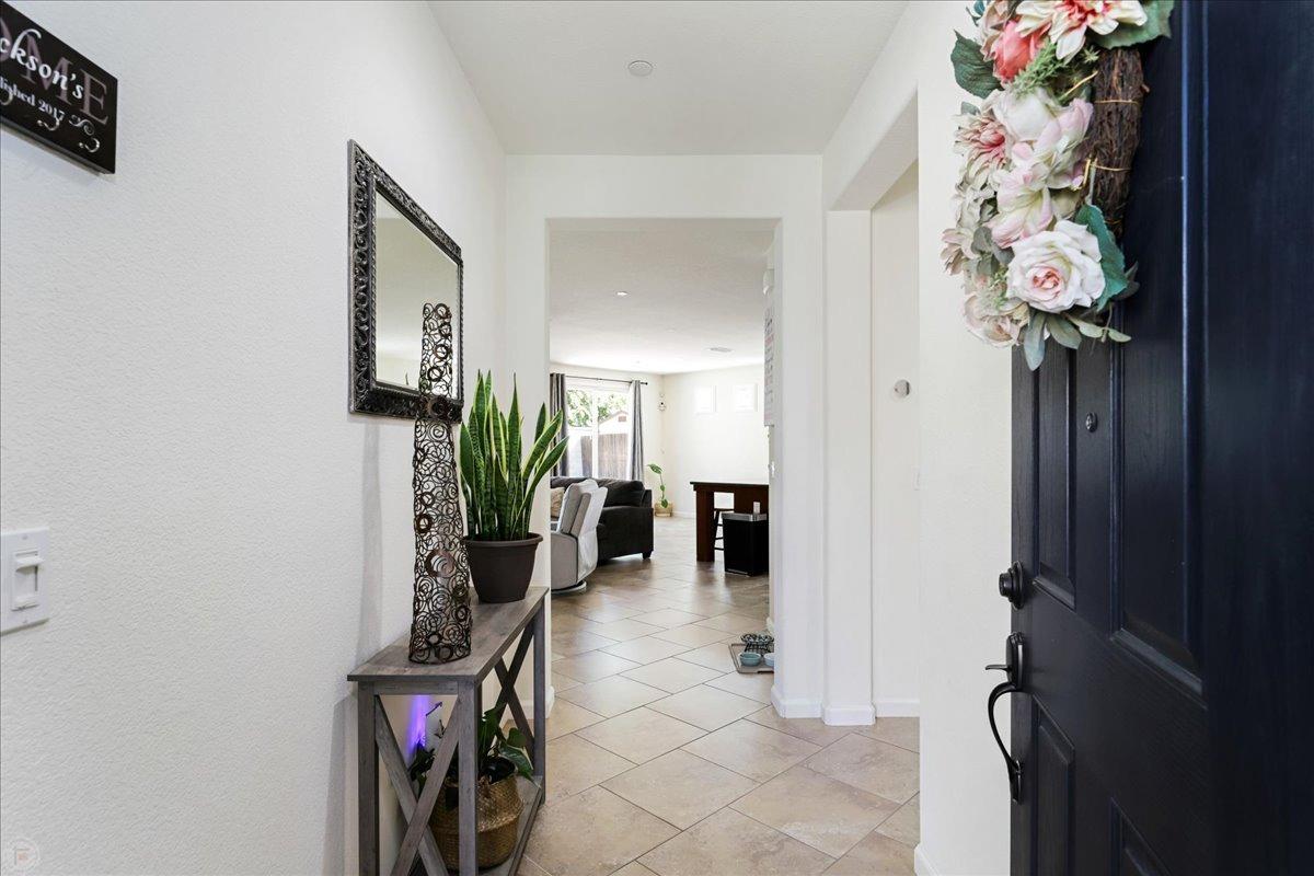 Detail Gallery Image 7 of 37 For 1093 Shady Grove St, Manteca,  CA 95336 - 3 Beds | 2 Baths