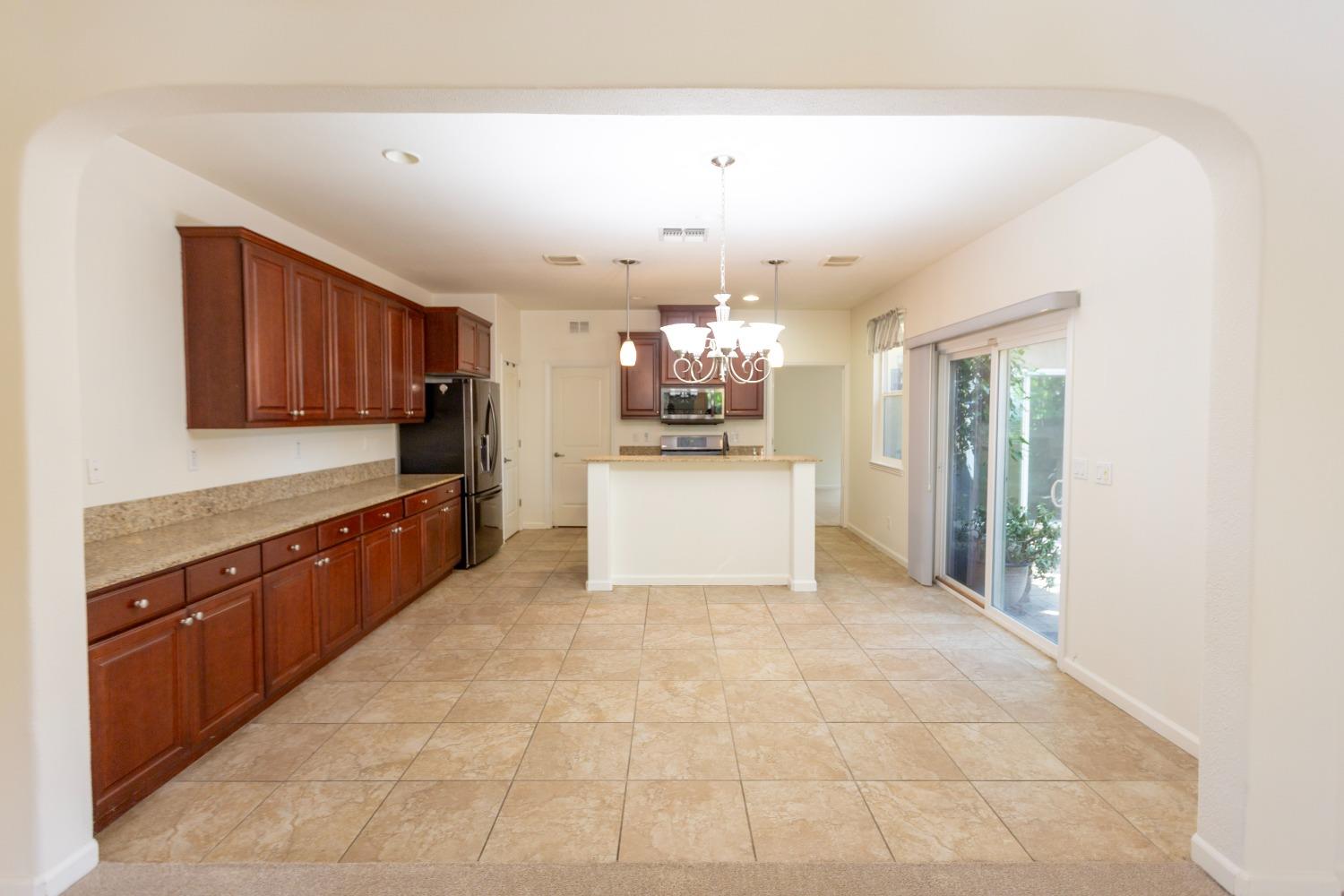 Ardley Drive, Roseville, California image 4