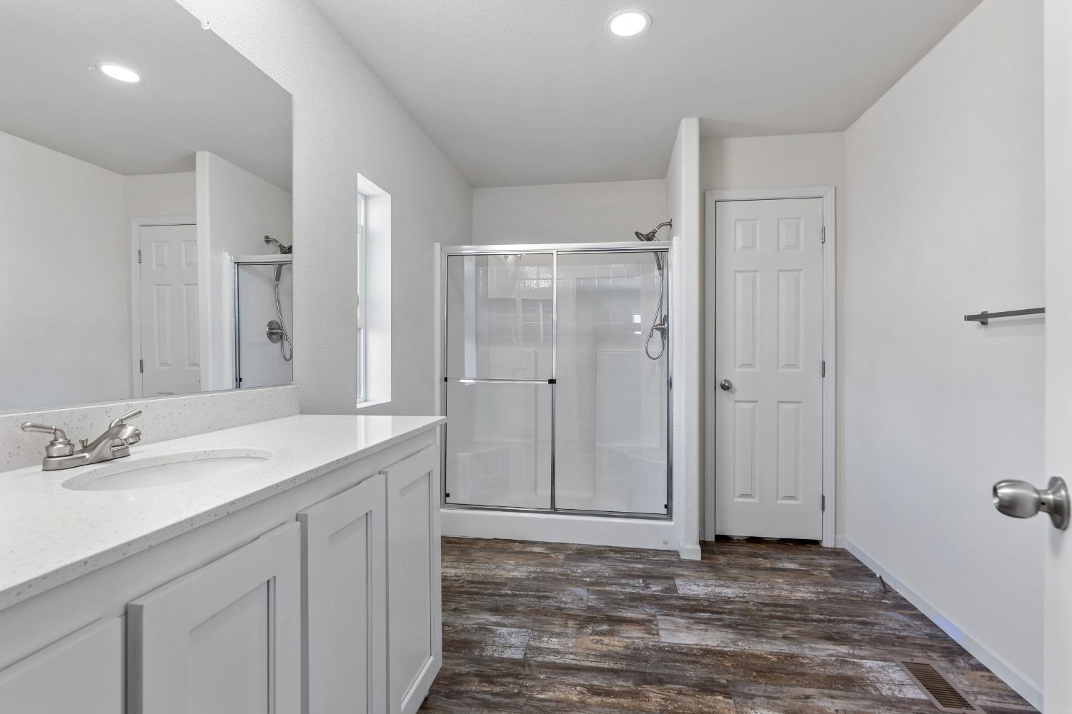 Detail Gallery Image 10 of 27 For 1505 Panthers Ln, Modesto,  CA 95355 - 3 Beds | 2 Baths