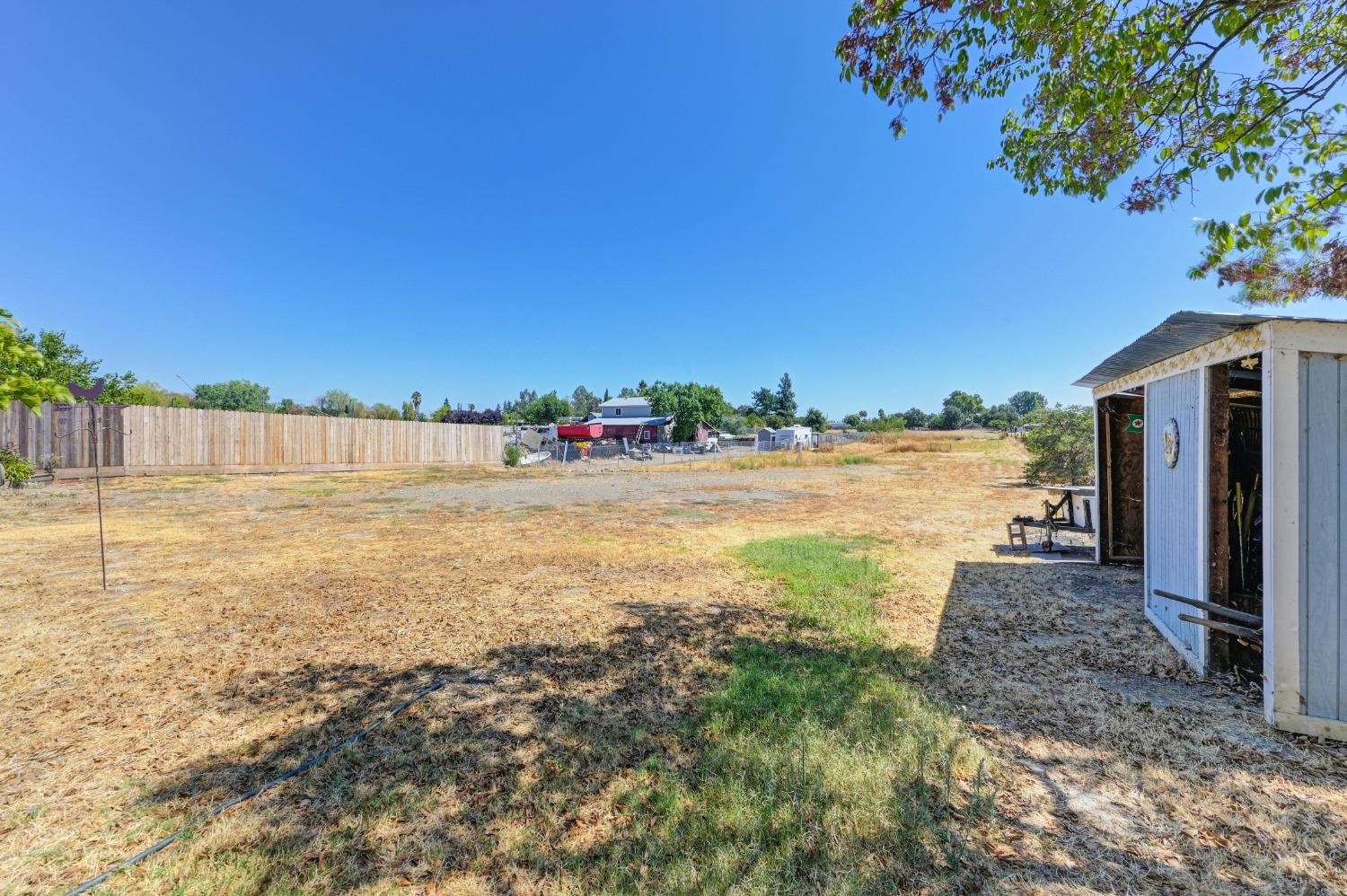 Detail Gallery Image 32 of 39 For 7400 26th St, Rio Linda,  CA 95673 - 3 Beds | 1 Baths