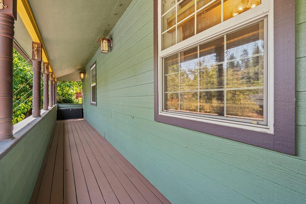 Detail Gallery Image 8 of 58 For 314 E Main St, Grass Valley,  CA 95945 - 3 Beds | 2/1 Baths