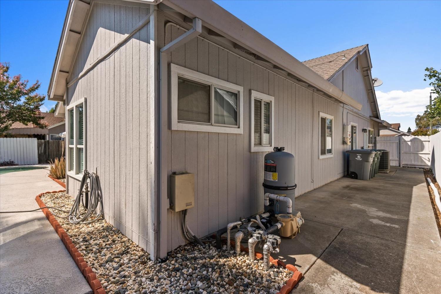 Detail Gallery Image 34 of 38 For 1646 Jamie Dr, Yuba City,  CA 95993 - 3 Beds | 2 Baths