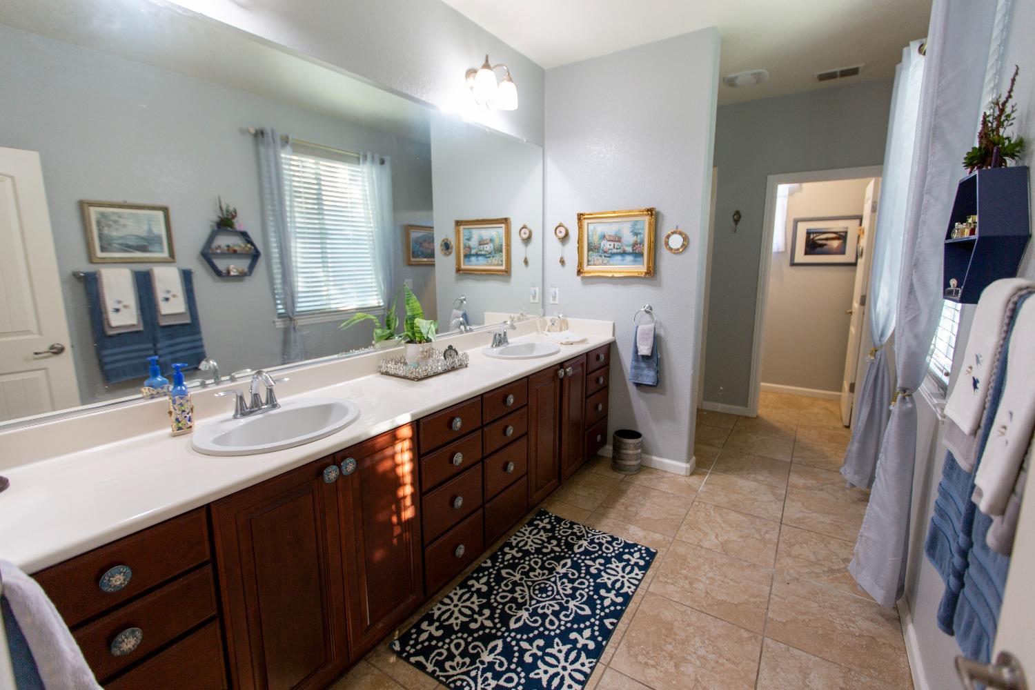 Ardley Drive, Roseville, California image 10
