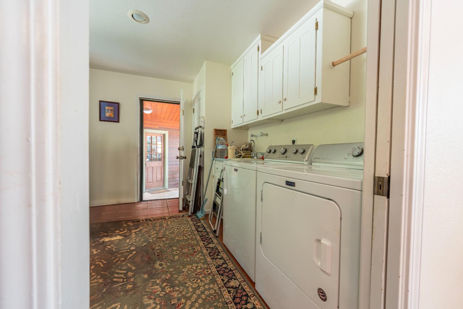 Detail Gallery Image 12 of 53 For 13932 Cameo Ln, Grass Valley,  CA 95945 - 3 Beds | 2/1 Baths