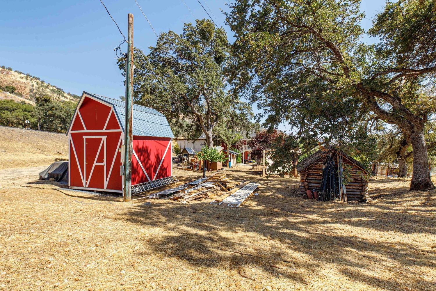 Detail Gallery Image 74 of 86 For 3281 State Highway 140, Catheys Valley,  CA 95306 - 3 Beds | 3 Baths