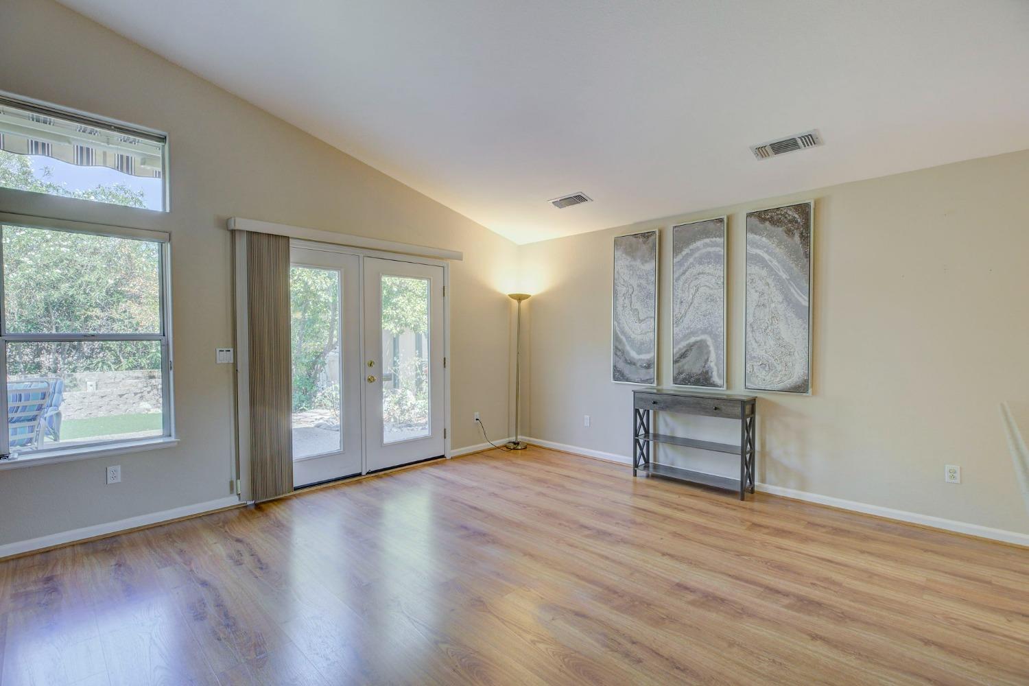 Detail Gallery Image 11 of 41 For 3105 Collingswood Dr, El Dorado Hills,  CA 95762 - 3 Beds | 2 Baths