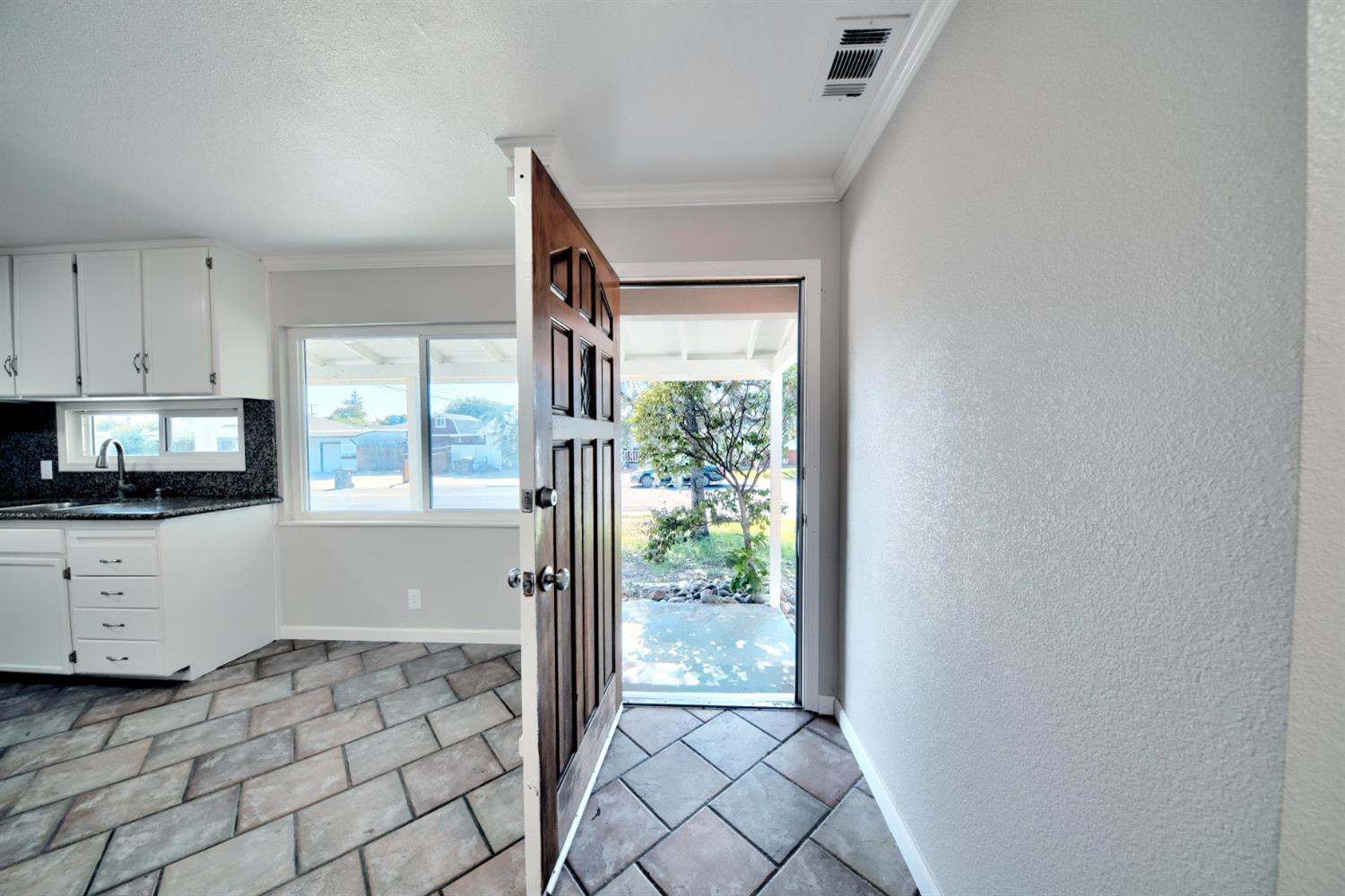 Detail Gallery Image 33 of 71 For 3910 Marine Ave, Stockton,  CA 95204 - 3 Beds | 2 Baths