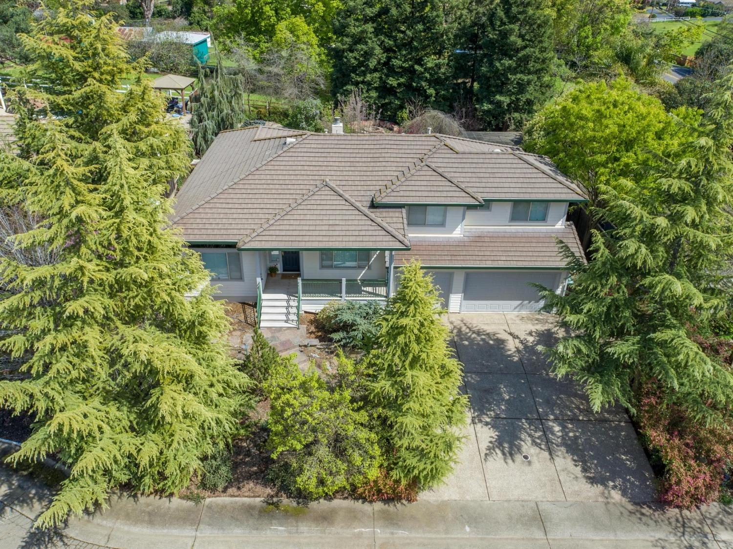 Detail Gallery Image 1 of 1 For 4812 Martsmith Way, Fair Oaks,  CA 95628 - 3 Beds | 2/1 Baths