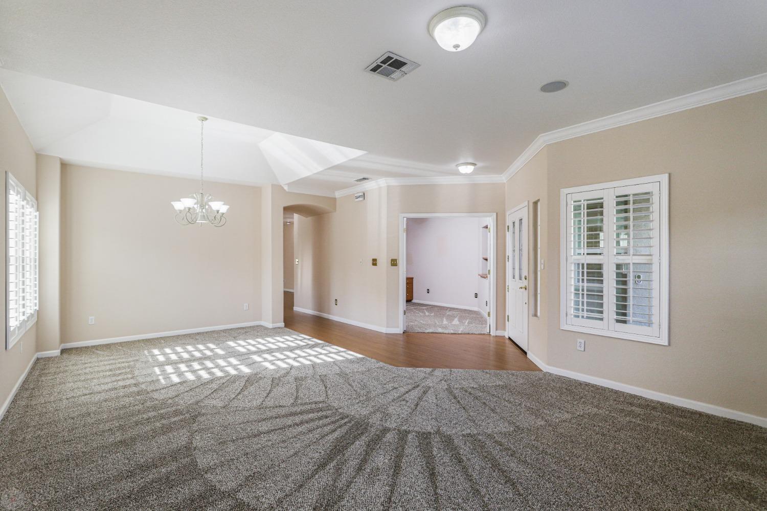 Detail Gallery Image 14 of 59 For 24 River Pointe Cir, Lodi,  CA 95240 - 3 Beds | 2 Baths