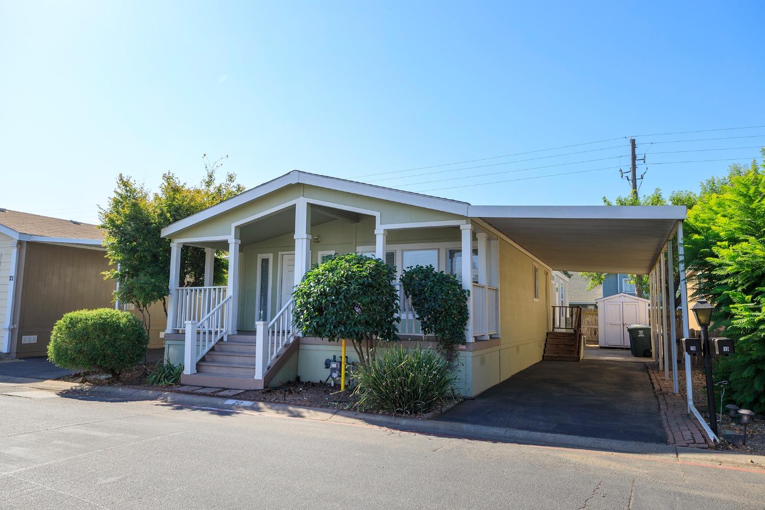 Detail Gallery Image 2 of 37 For 20 Schooner Ln, Modesto,  CA 95356 - 2 Beds | 2 Baths