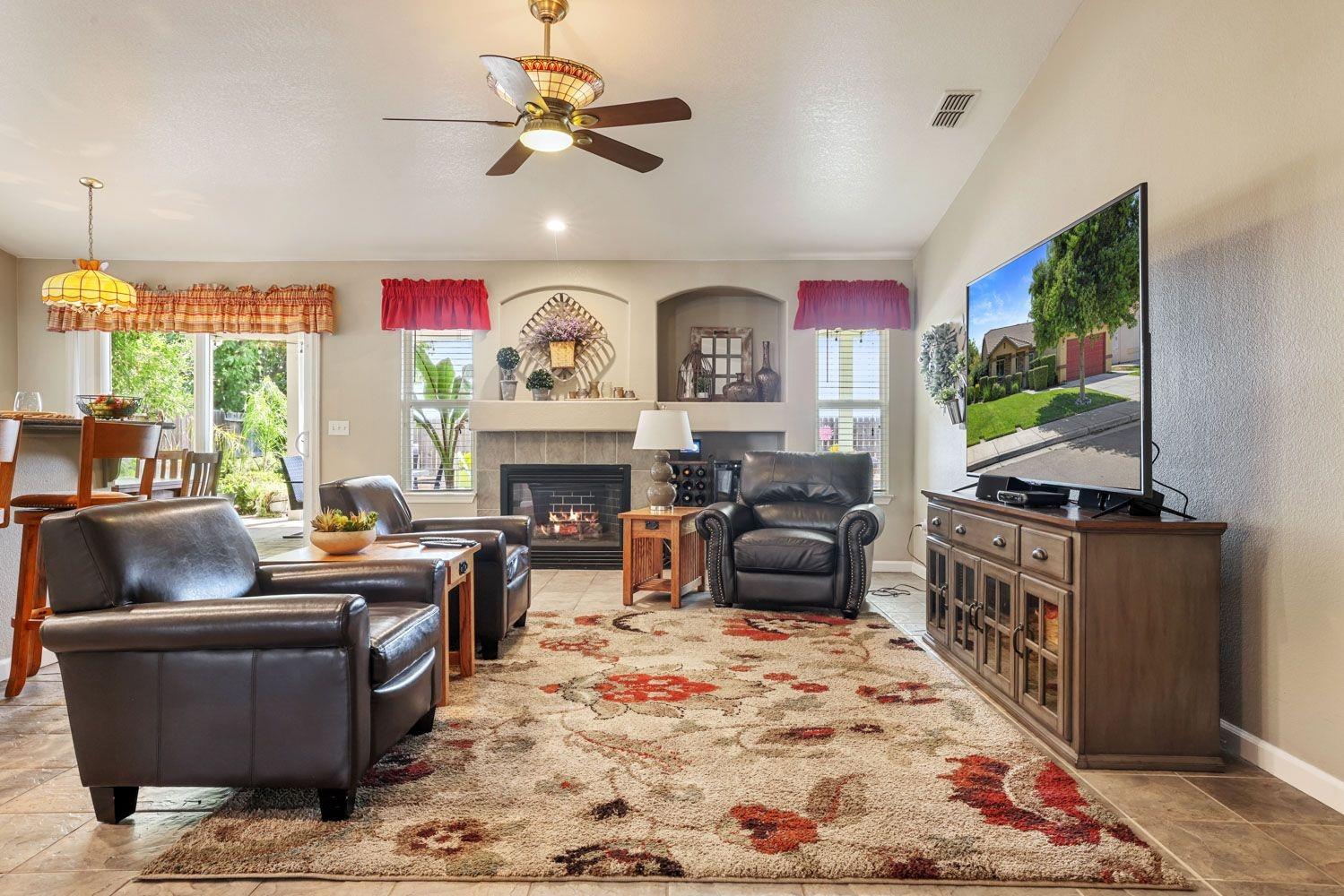 Detail Gallery Image 36 of 55 For 2516 Marie Antonette Ln, Tracy,  CA 95377 - 4 Beds | 2 Baths