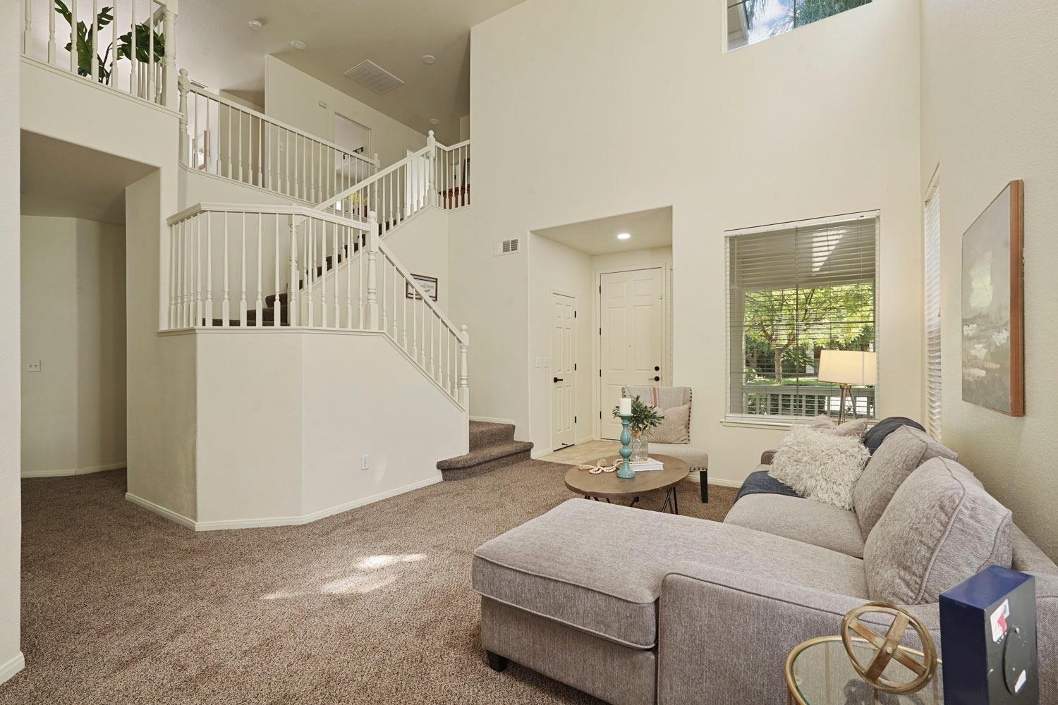 Detail Gallery Image 8 of 56 For 1067 Atherton Dr, Tracy,  CA 95304 - 4 Beds | 2/1 Baths