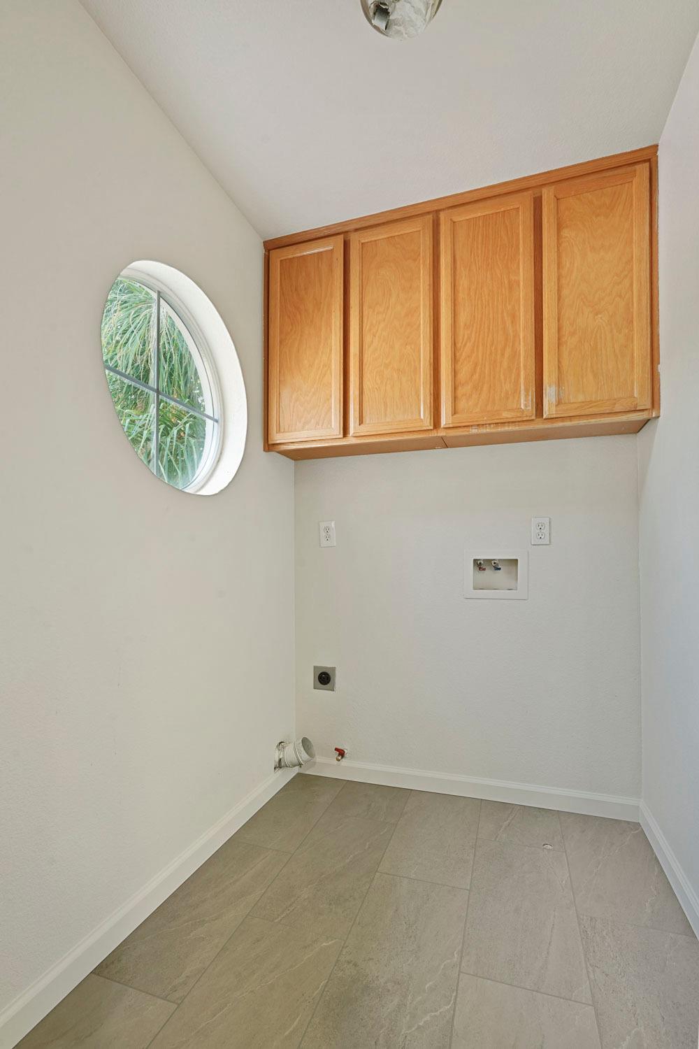 Detail Gallery Image 34 of 56 For 1067 Atherton Dr, Tracy,  CA 95304 - 4 Beds | 2/1 Baths