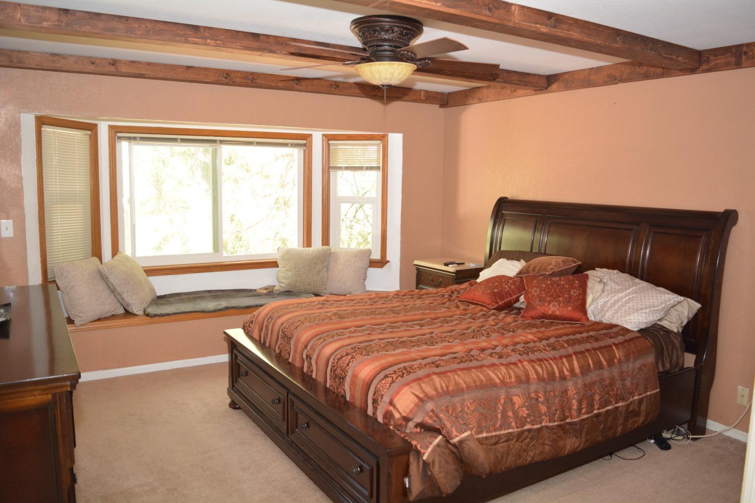 Detail Gallery Image 17 of 28 For 5660 Juarez Rd, Pollock Pines,  CA 95726 - 5 Beds | 2 Baths