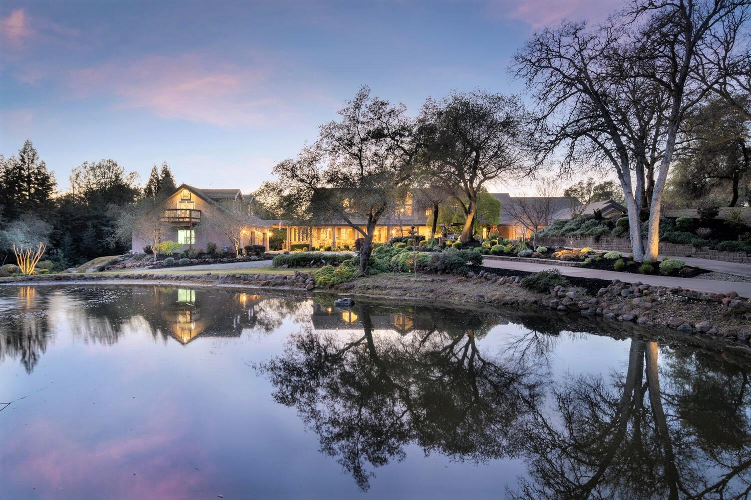 Detail Gallery Image 68 of 72 For 7450 Shadow Oaks Ln, Granite Bay,  CA 95746 - 5 Beds | 5/3 Baths