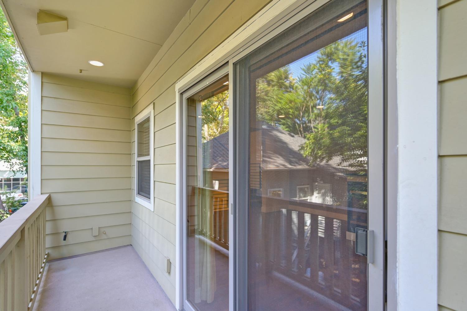 Detail Gallery Image 30 of 53 For 1904 5th St, Sacramento,  CA 95811 - 2 Beds | 3/1 Baths