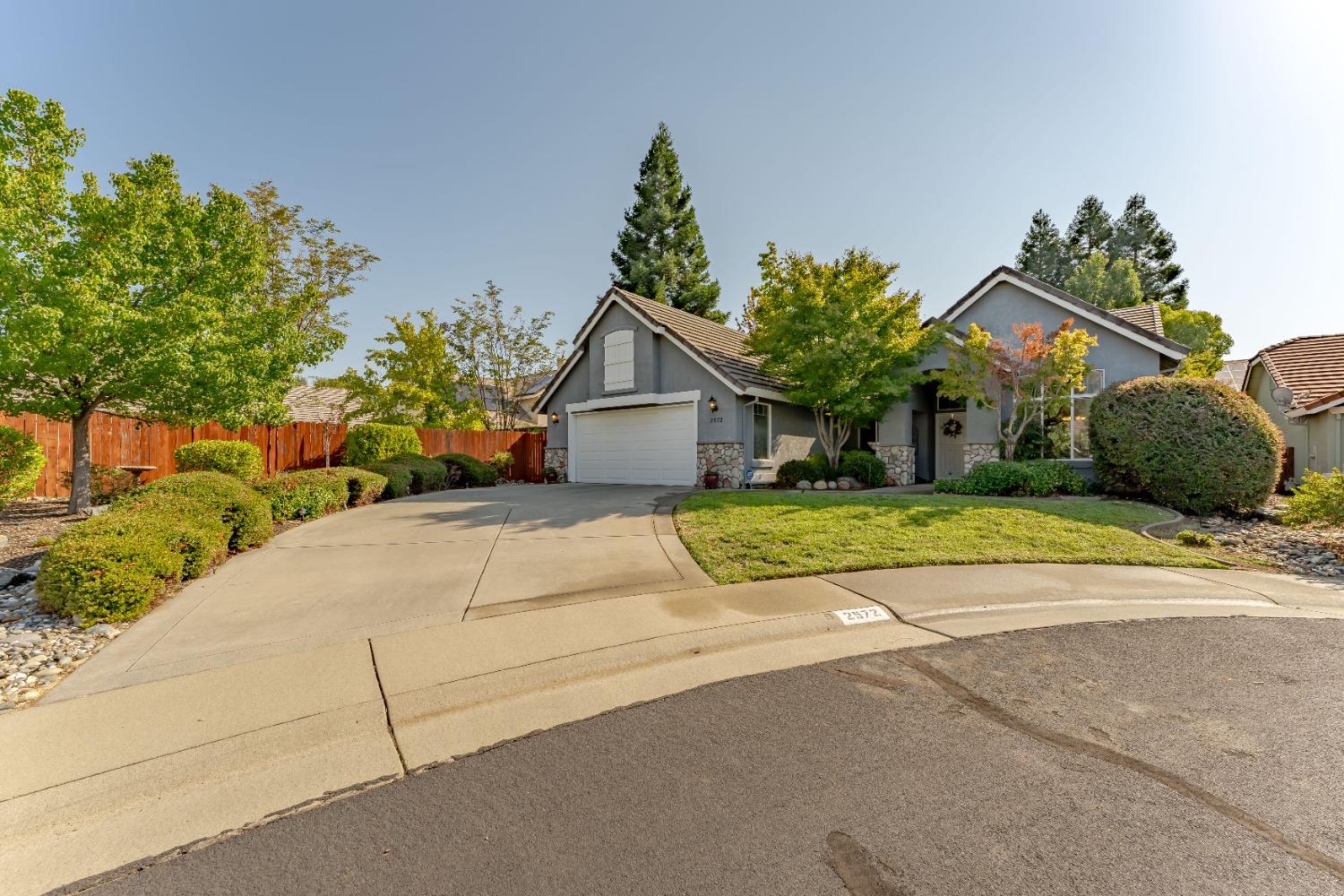 Crew Court, Auburn, California image 2