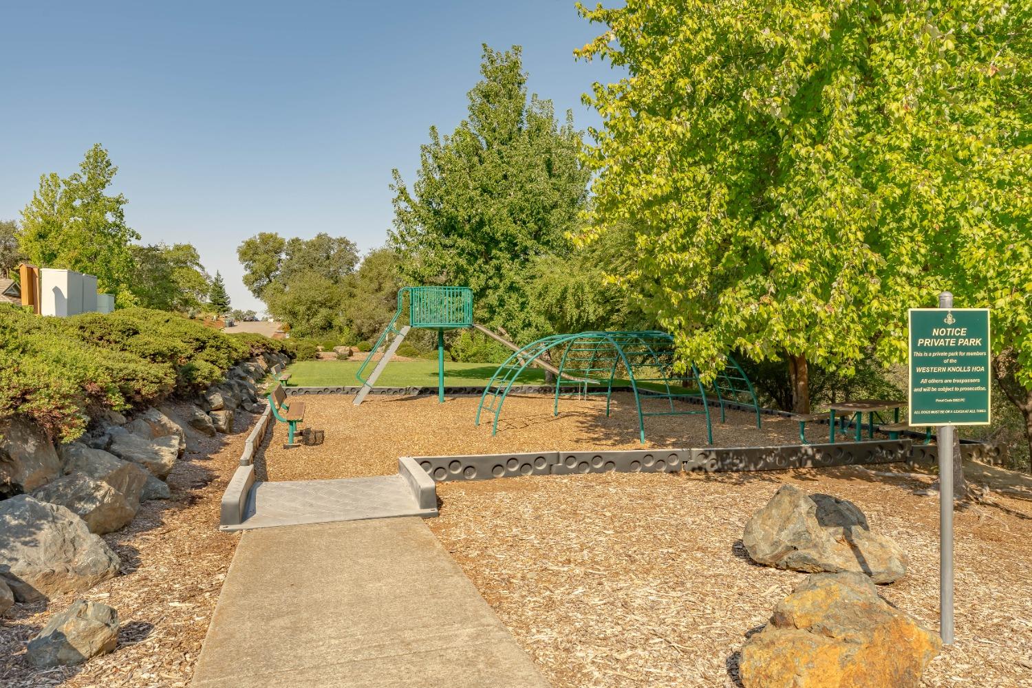 Crew Court, Auburn, California image 47