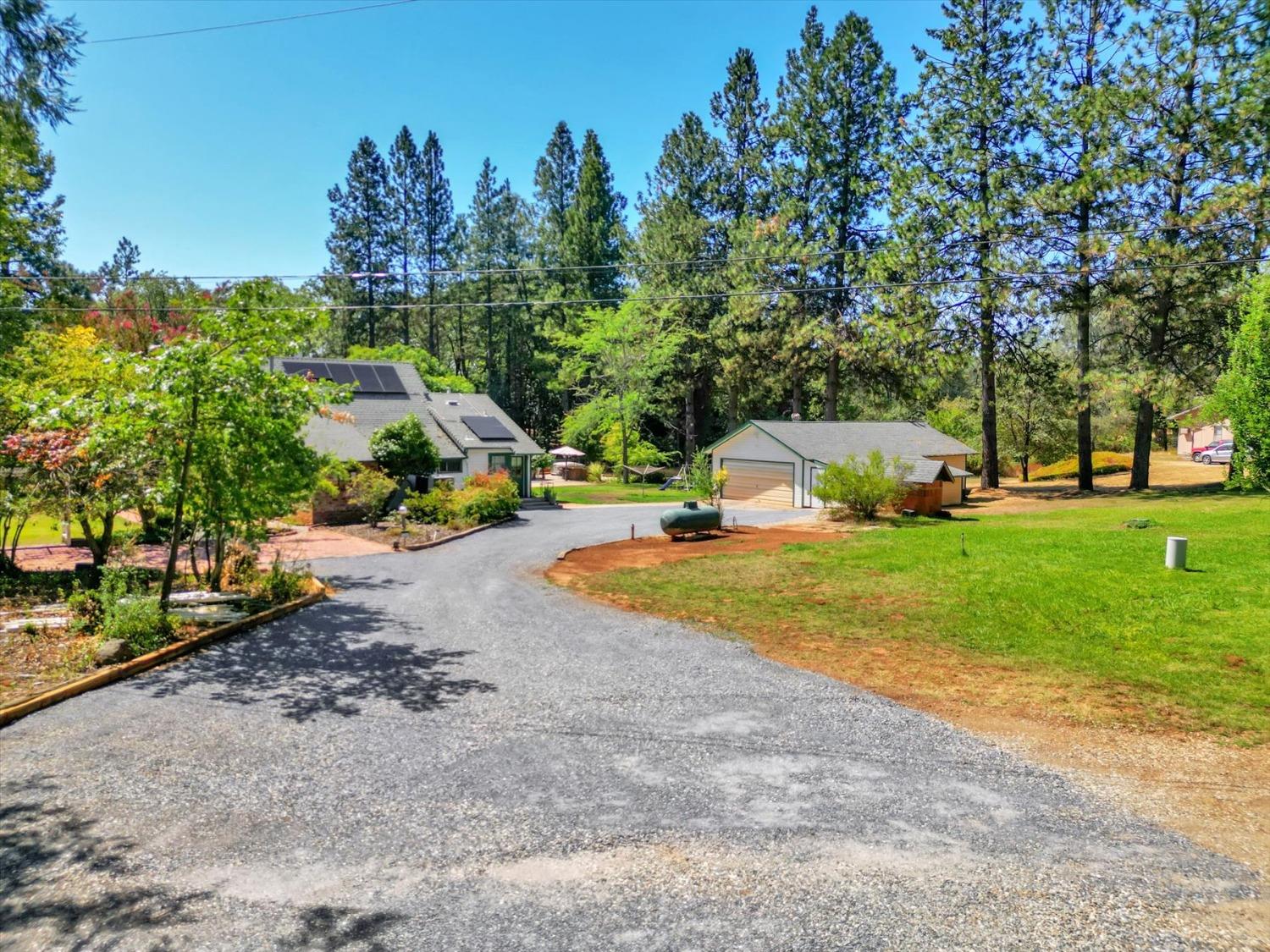 Detail Gallery Image 28 of 99 For 15969 Durango Ln, Grass Valley,  CA 95945 - 5 Beds | 3/1 Baths