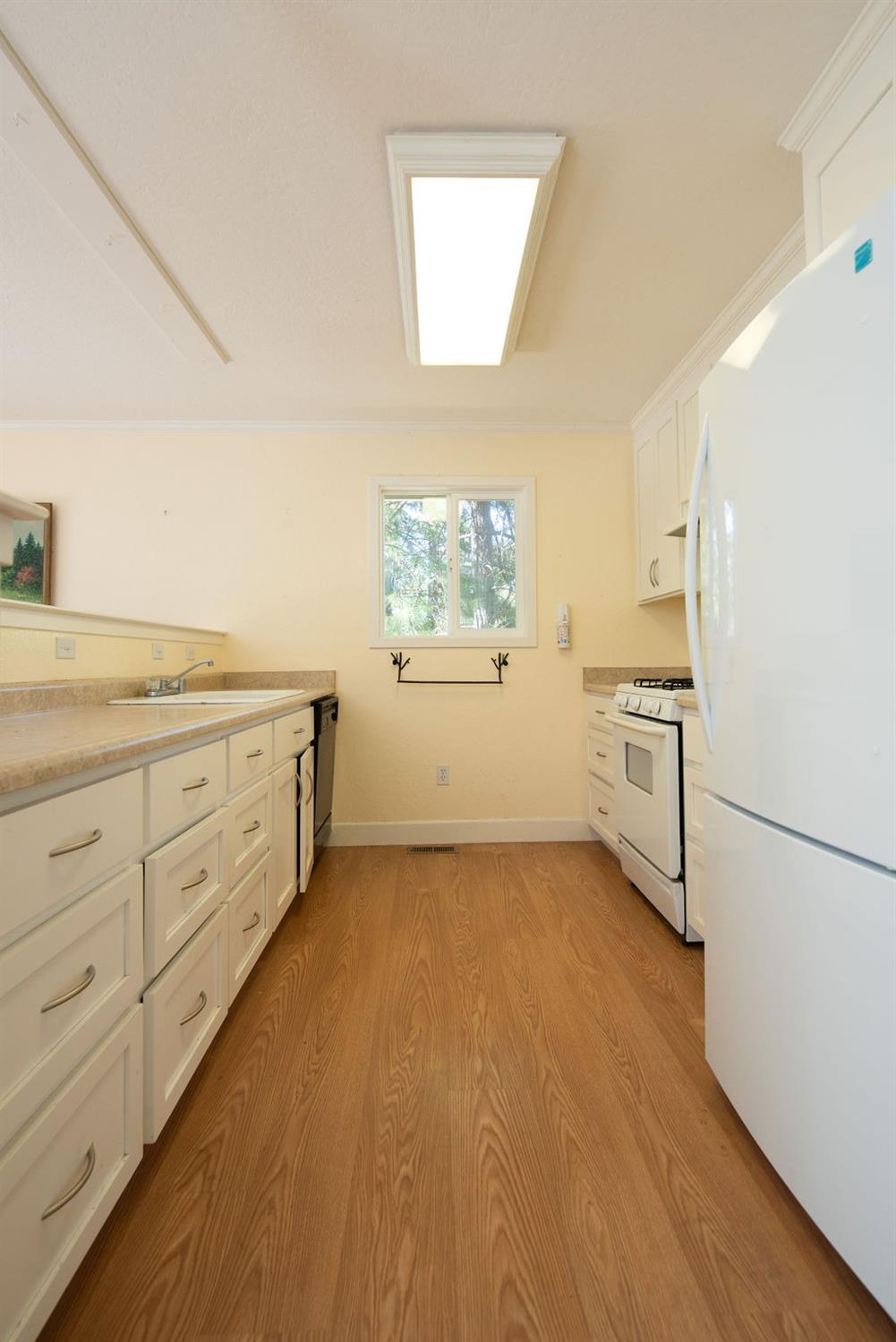 Detail Gallery Image 21 of 31 For 5845 Lookout Ct, Hathaway Pines,  CA 95233 - 2 Beds | 1 Baths