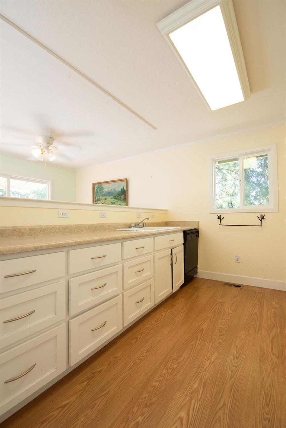 Detail Gallery Image 20 of 31 For 5845 Lookout Ct, Hathaway Pines,  CA 95233 - 2 Beds | 1 Baths