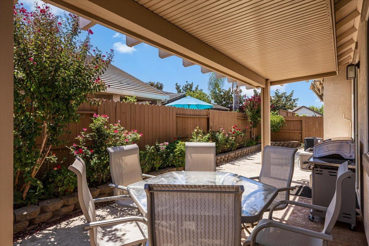 Detail Gallery Image 37 of 39 For 7804 Barnsley, Elk Grove,  CA 95757 - 3 Beds | 2 Baths