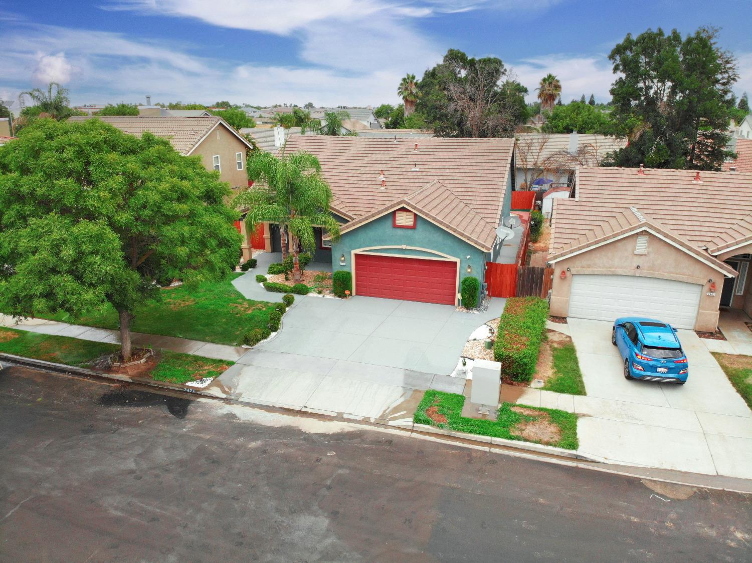 Detail Gallery Image 1 of 47 For 2427 Arabian Way, Turlock,  CA 95380 - 4 Beds | 2 Baths