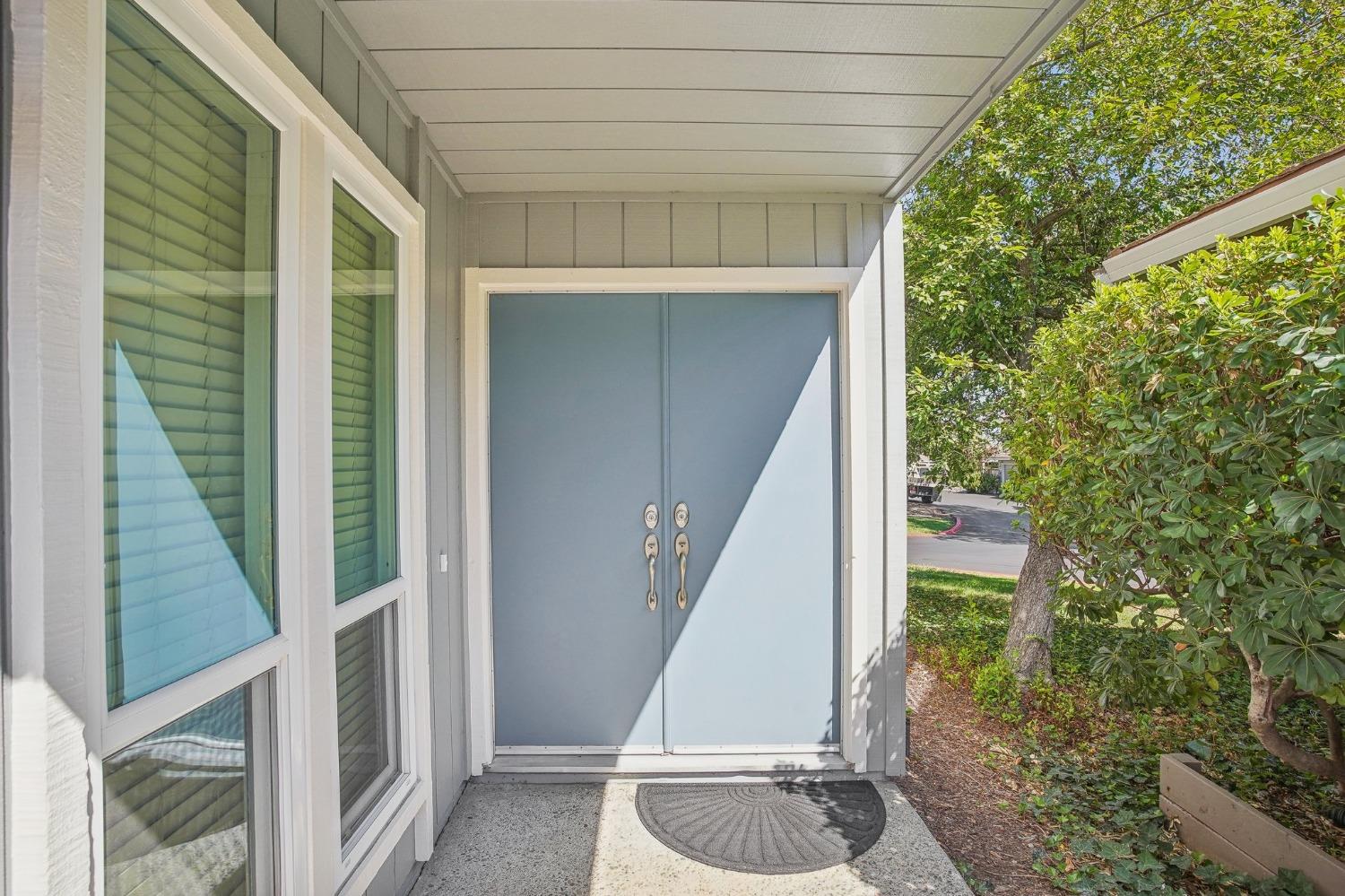 Detail Gallery Image 4 of 33 For 64 Rolling Green Cir, Pleasant Hill,  CA 94523 - 3 Beds | 2 Baths