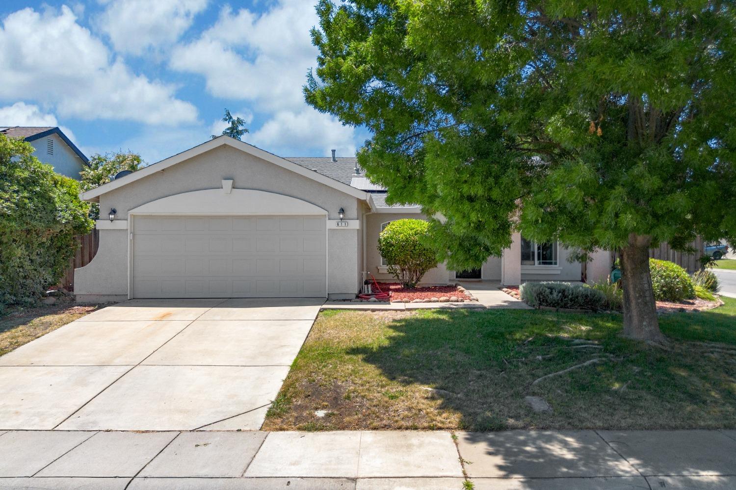 Detail Gallery Image 4 of 71 For 611 Stineman Ct, Wheatland,  CA 95692 - 4 Beds | 2 Baths