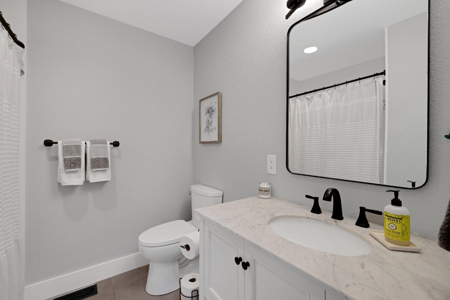 Detail Gallery Image 30 of 54 For 11349 Lower Circle Dr, Grass Valley,  CA 95949 - 3 Beds | 2/1 Baths