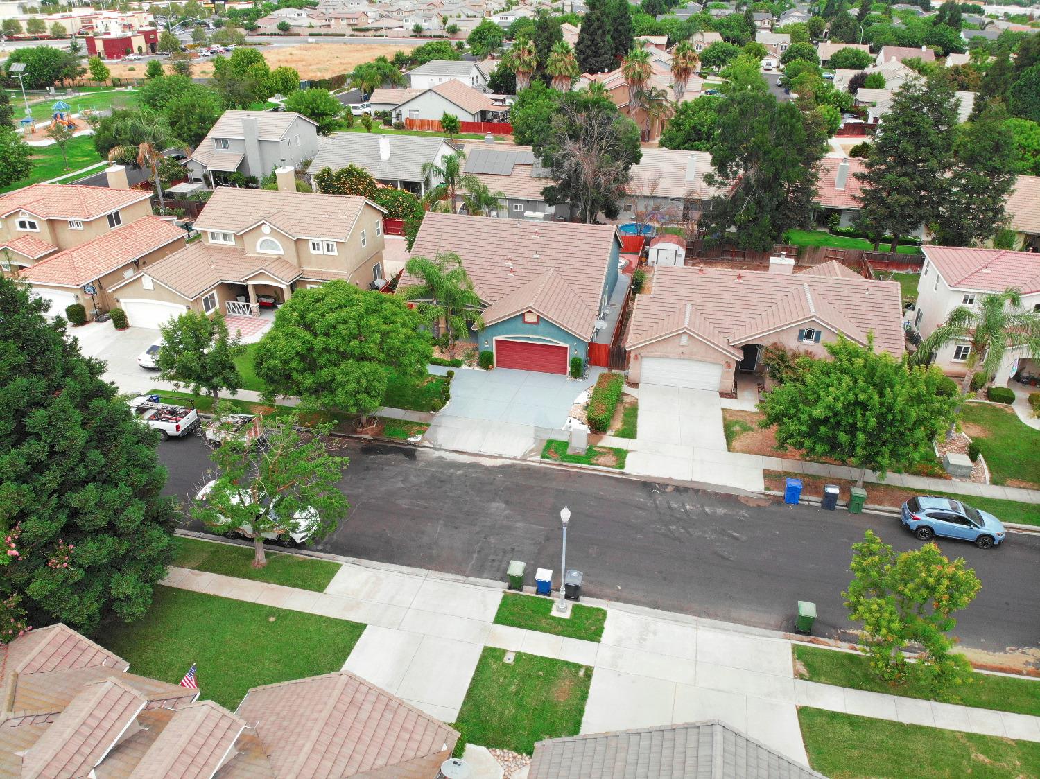 Detail Gallery Image 2 of 47 For 2427 Arabian Way, Turlock,  CA 95380 - 4 Beds | 2 Baths