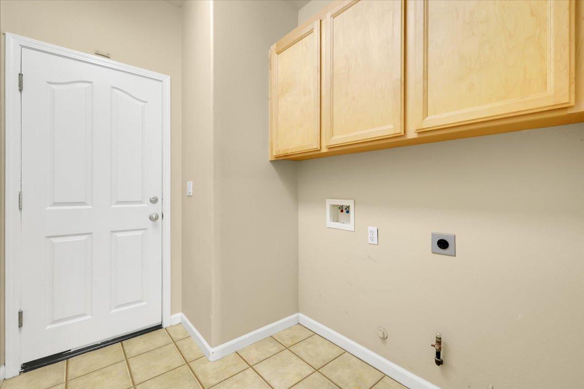 Detail Gallery Image 21 of 30 For 450 Natalino Cir, Sacramento,  CA 95835 - 3 Beds | 2 Baths