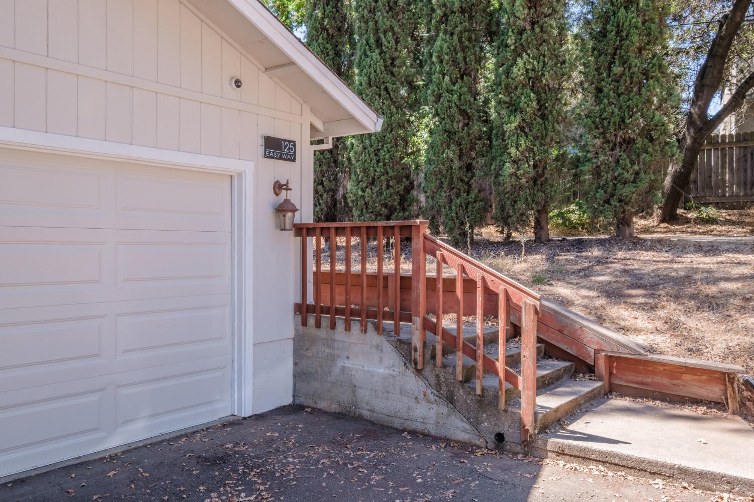 Easy Way, Auburn, California image 36