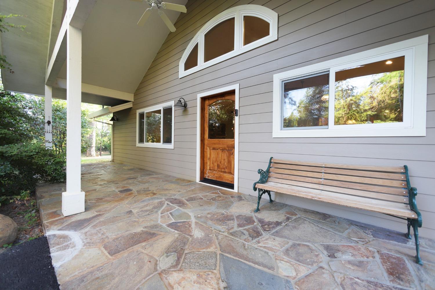 Detail Gallery Image 3 of 46 For 2451 Kingsgate, Placerville,  CA 95667 - 3 Beds | 2/1 Baths