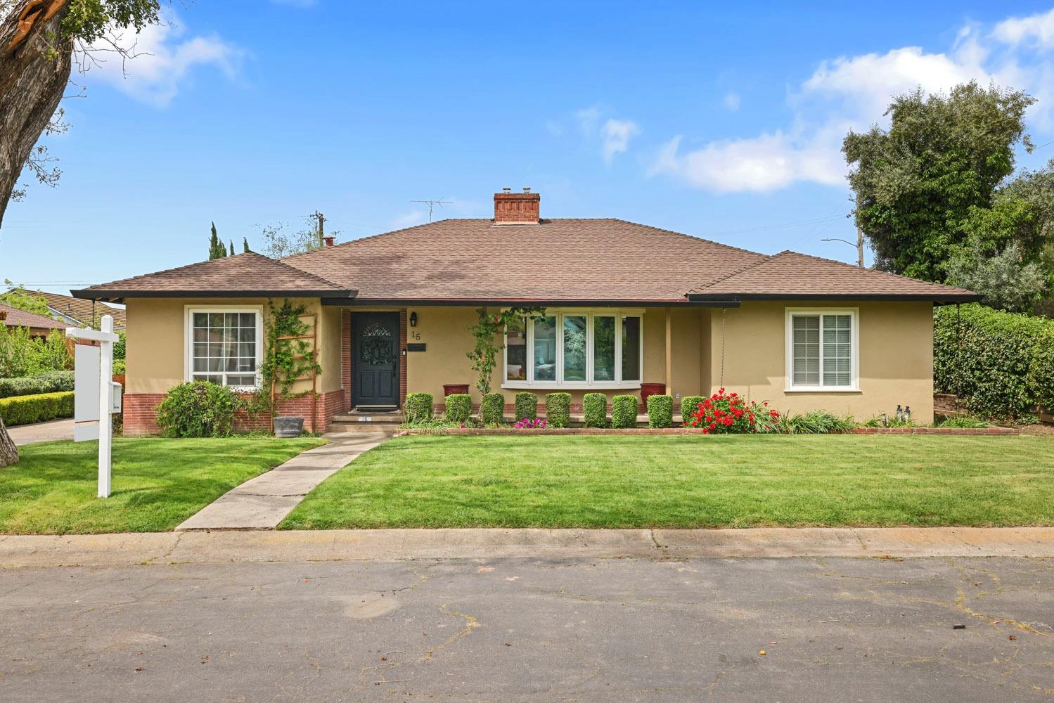 Detail Gallery Image 3 of 52 For 15 Barton, Oakdale,  CA 95361 - 3 Beds | 2 Baths