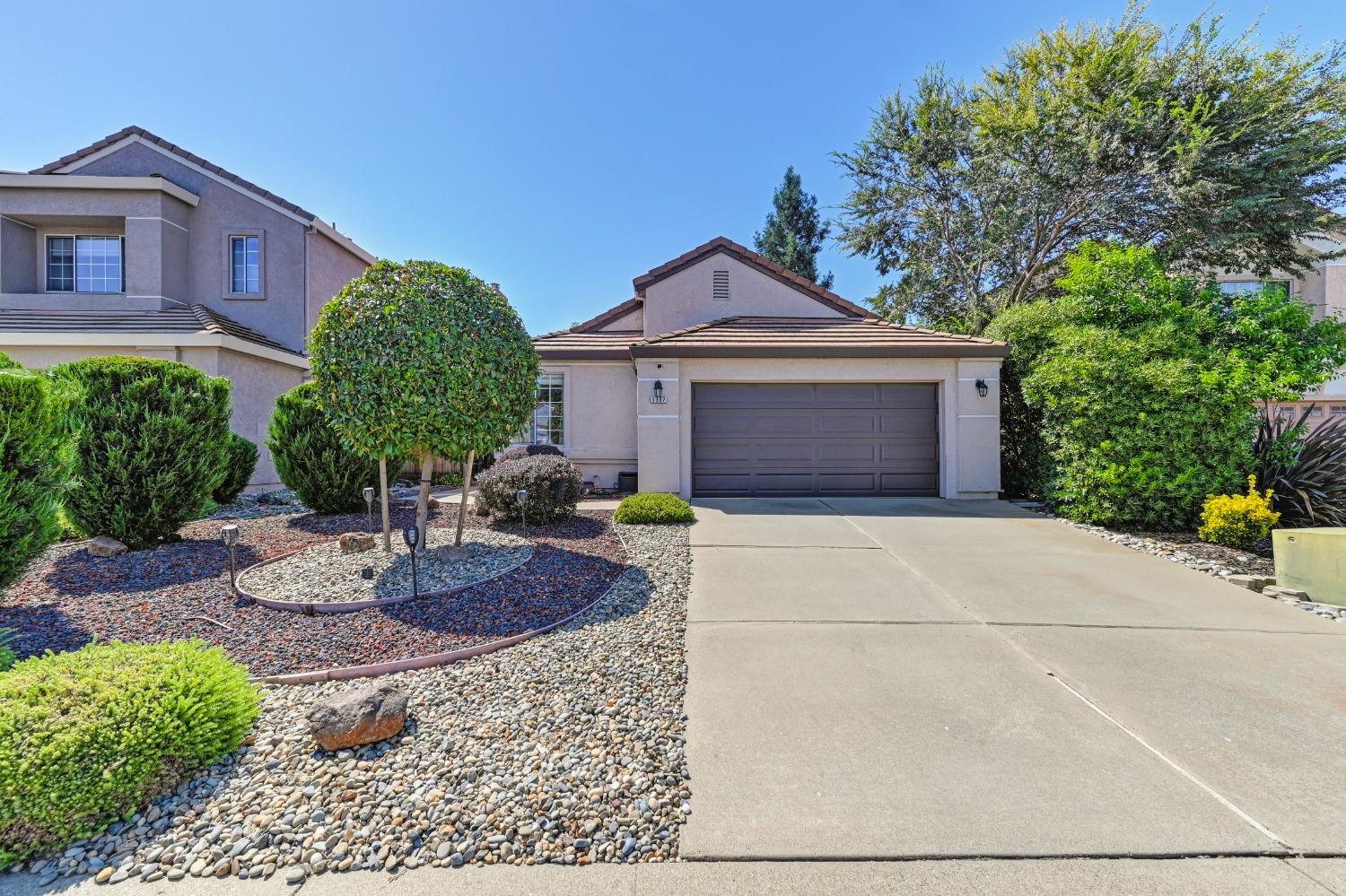 Detail Gallery Image 1 of 1 For 1307 Trevor Way, Roseville,  CA 95678 - 2 Beds | 2 Baths