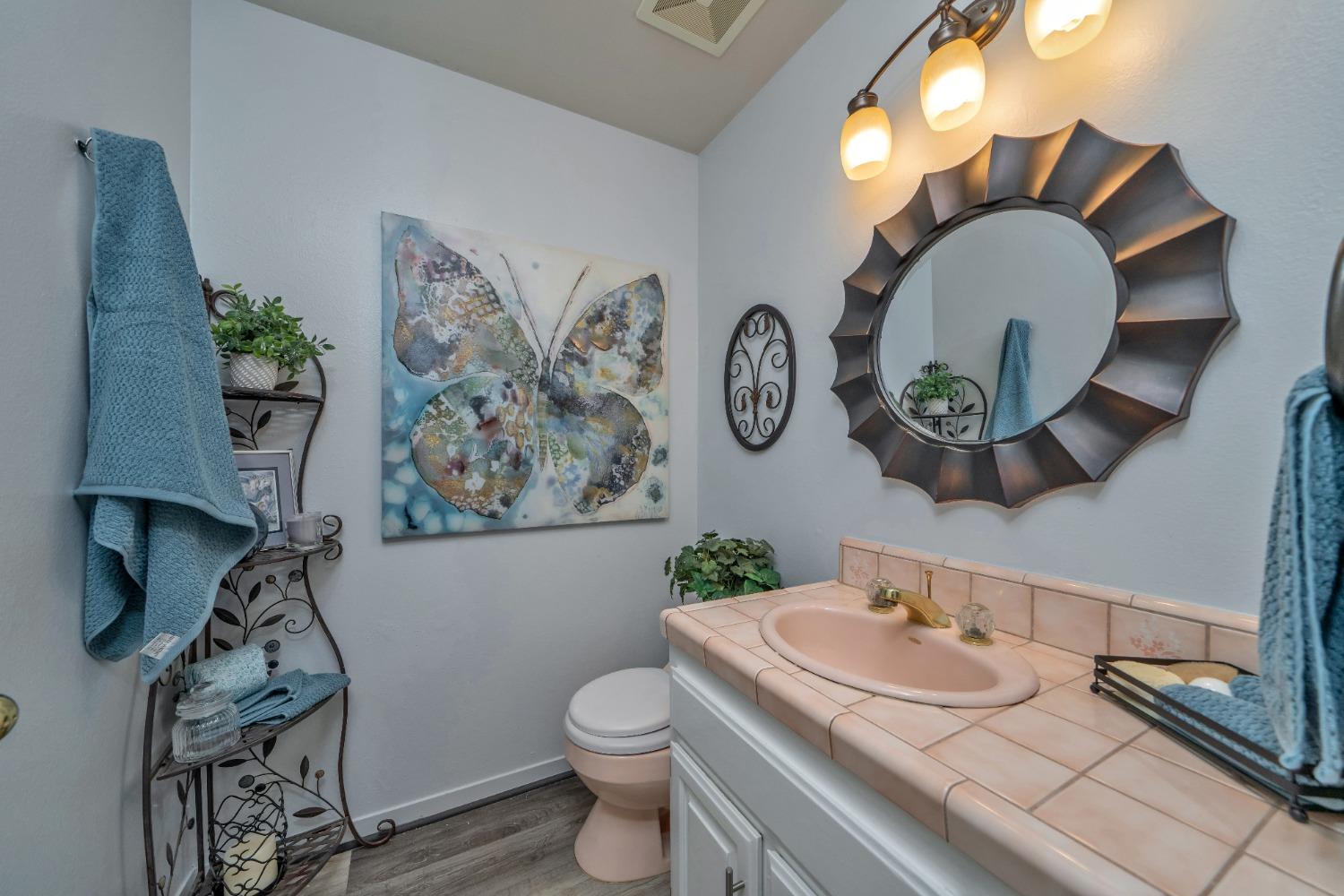 Detail Gallery Image 14 of 46 For 2982 Alhambra Ct, Cameron Park,  CA 95682 - 3 Beds | 2/1 Baths